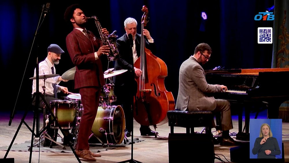 На Челябинской сцене выступил саксофонист из США