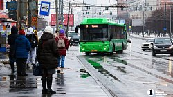 Пора зонтиков возвращается: в Челябинске прошел первый весенний дождь