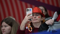 Фигуристы и болельщики отмечают высокий уровень организации Кубка Первого канала в Челябинске
