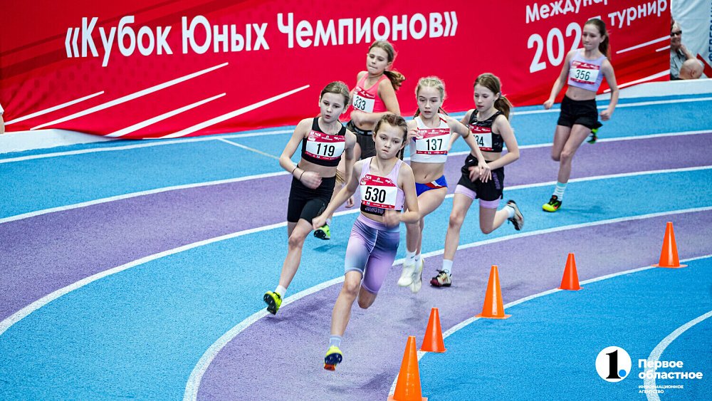 Титулованные спортсмены поддержали легкоатлетов на Кубке юных чемпионов в Челябинске