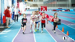 Титулованные спортсмены поддержали легкоатлетов на Кубке юных чемпионов в Челябинске