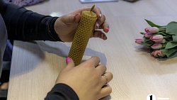 Аромасвечи и дыхательная гимнастика: семьи южноуральских бойцов СВО учат справляться со стрессом через творчество