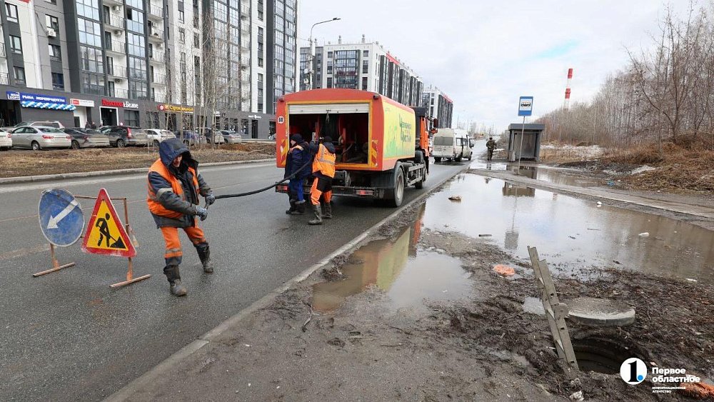 В Челябинске после зимы возвращают к жизни ливневки