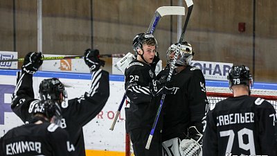 Хоккейный клуб «Челмет» разгромил «Сокол» на финише чемпионата ВХЛ