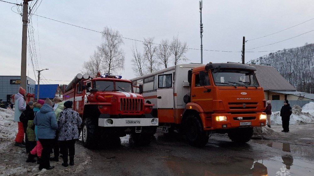 В Аше за сутки эвакуировали 275 человек