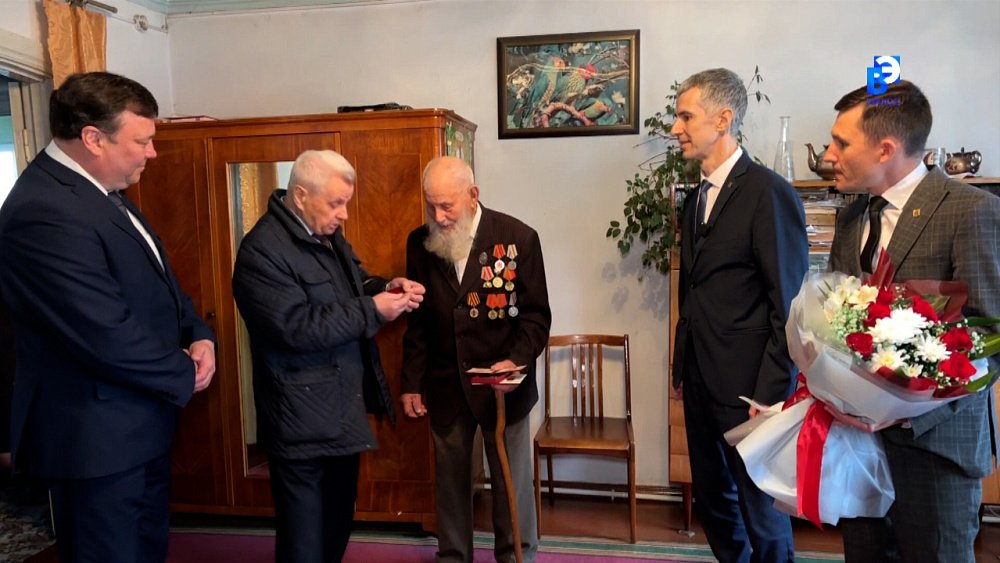 «Героям слава!»: Миасс чествует ветеранов Великой Отечественной войны