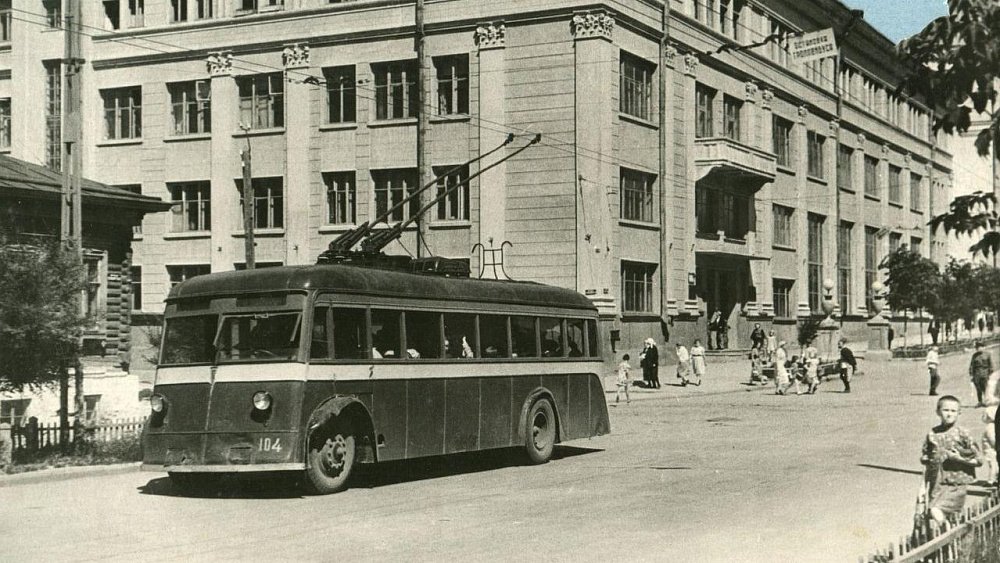 Троллейбусное движение в Челябинске запустили во второй год Великой Отечественной войны
