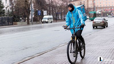 Челябинским водителям, курьерам и менеджерам готовы платить 200 тысяч рублей