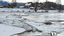 Подтопленные дома и люди в рыбацких сапогах: что происходит в Аше