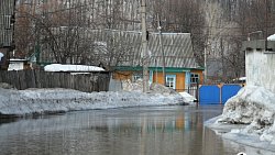 Подтопленные дома и люди в рыбацких сапогах: что происходит в Аше