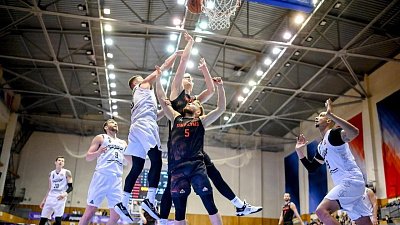 Баскетбольные клубы Челябинской области потерпели синхронные поражения в Суперлиге