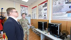 Алексей Текслер вручил награды военнослужащим 90‑й танковой дивизии