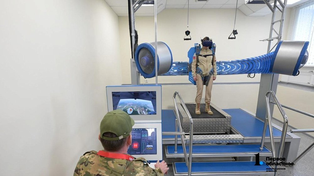 Патриотический центр «Авангард» в Чебаркуле начал принимать школьников