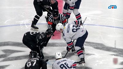 «Белые Медведи» и «Стальные Лисы» обменялись ударами в захватывающей серии МХЛ