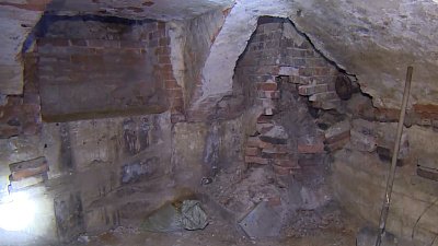 Под Камерным театром обнаружили подземные катакомбы 