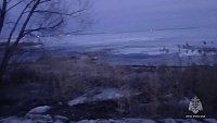 В Челябинске 12‑летний мальчик провалился под лед озера Смолино