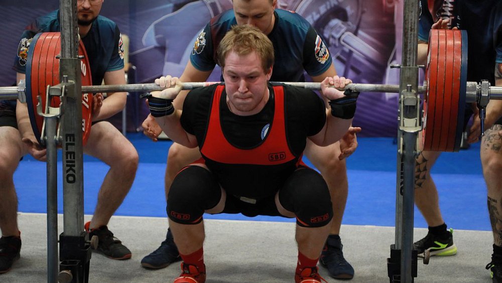 Челябинский студент Никита Петров выиграл четыре медали на турнире по пауэрлифтингу