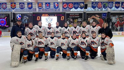 Челябинские хоккеистки стали призерами турнира «Золотая шайба»