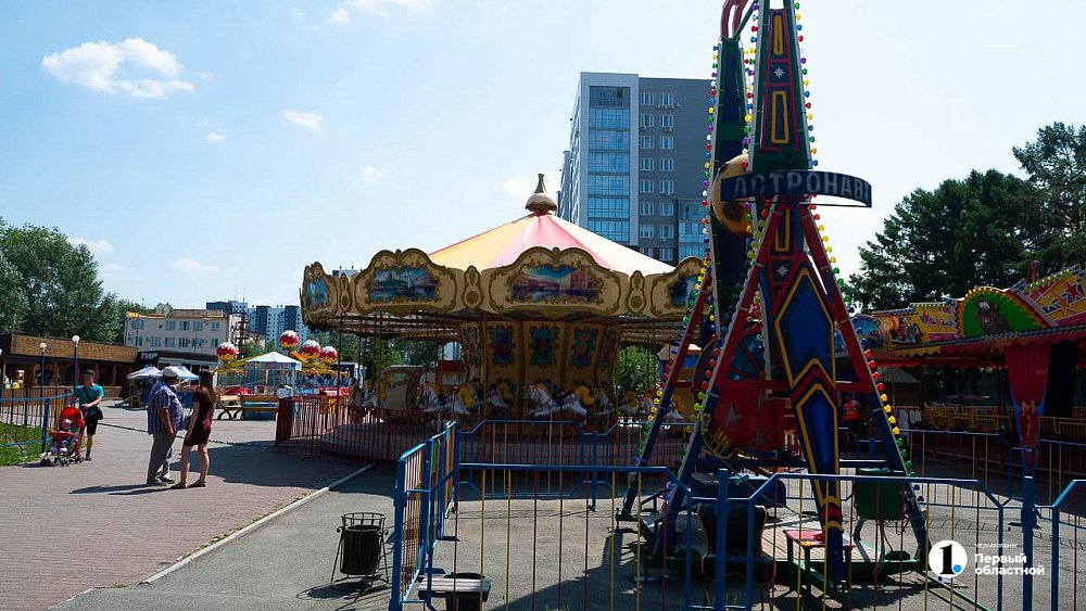 В челябинских парках заработали аттракционы