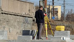 В Челябинске начали делать временный переезд для ремонта моста на ЧМЗ