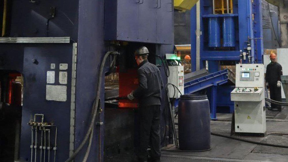 Челябинский кузнечно-прессовый завод запустил первый в России пресс мощностью 6500 тонн