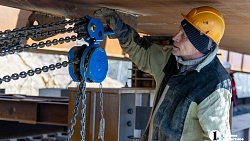 На самой крупной эстакаде в Челябинской области надвинули пролеты