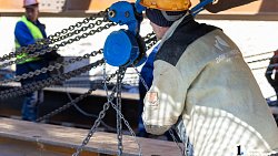 На самой крупной эстакаде в Челябинской области надвинули пролеты