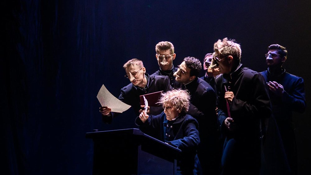 Жюри «Золотой маски» едет в Челябинск, чтобы оценить спектакль «Петербургские повести»