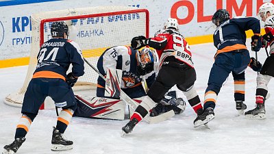 Новокузнецкий «Металлург» сравнял счет в серии с «Магниткой» в плей-офф ВХЛ