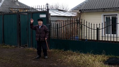 Волонтеры из Копейска помогли ветерану Великой Отечественной войны