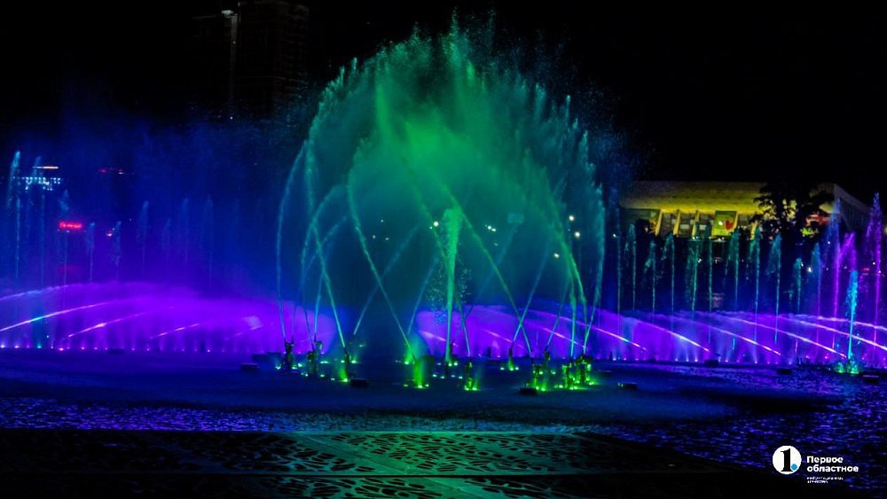 В Челябинске на реке Миасс началась сборка светомузыкального фонтана