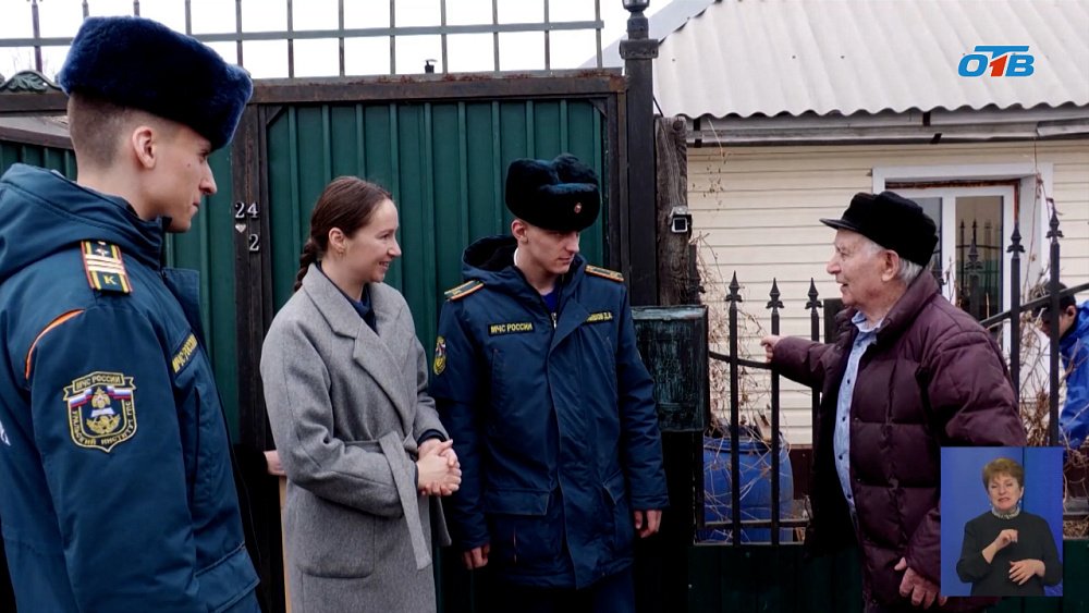 Волонтеры Копейска помогают ветерану Великой Отечественной войны