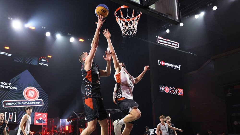 Челябинский клуб «Курчатов» с двух побед стартовал на Кубке губернатора по баскетболу 3×3