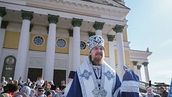 Православные Челябинска встретили Благовещение