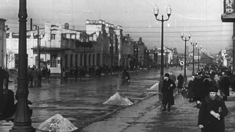 Прелестный, зеленый, напоминающий столицу: каким видели Челябинск эвакуированные