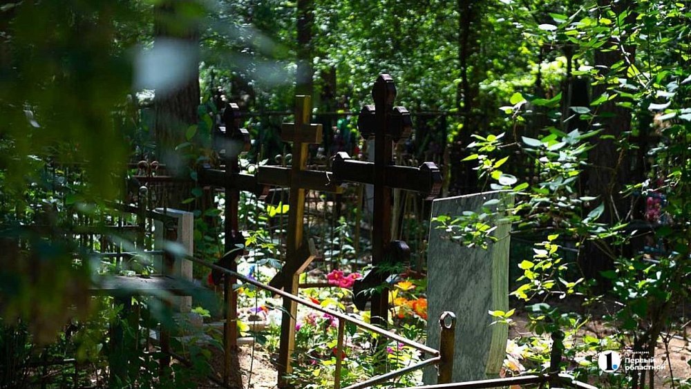 В Челябинске запретили въезд на кладбища в родительский день