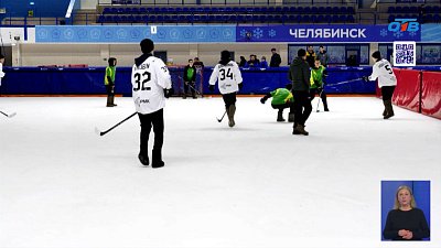 Хоккей в валенках: турнир, согревающий сердца юных спортсменов!