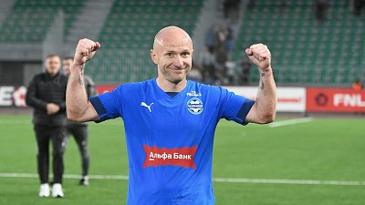 Футбольный клуб «Челябинск» покинул капитан Артем Самсонов