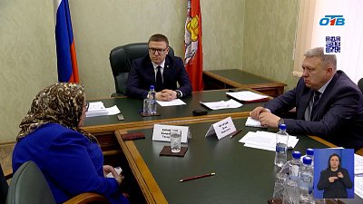 Губернатор поддерживает пожилую активистку в ее гуманитарной миссии