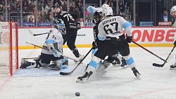 Этот «Трактор» скучать не даст — безнадежно уступал, но вновь выиграл у минского «Динамо»