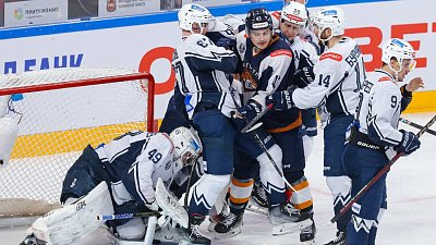 Хоккеисты «Магнитки» сравняли счет в серии с «Динамо‑СПб» в плей‑офф ВХЛ