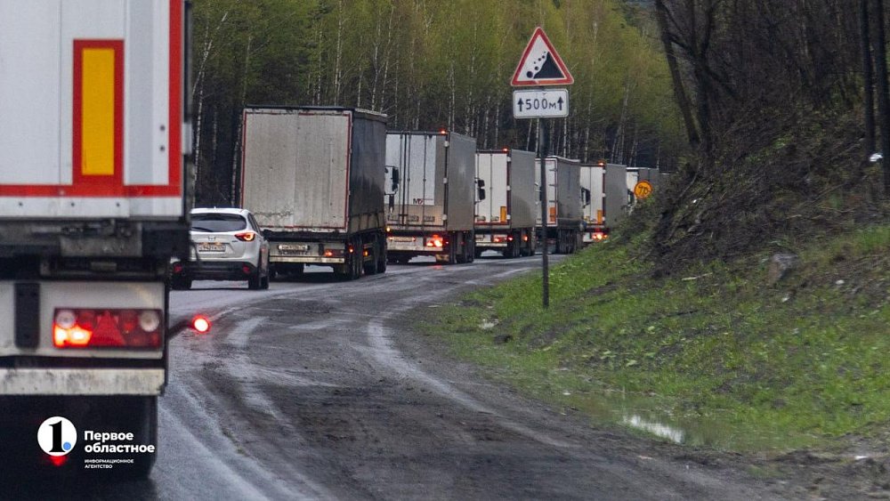 Большегрузам ограничили движение на трассе М‑5 в Челябинской области