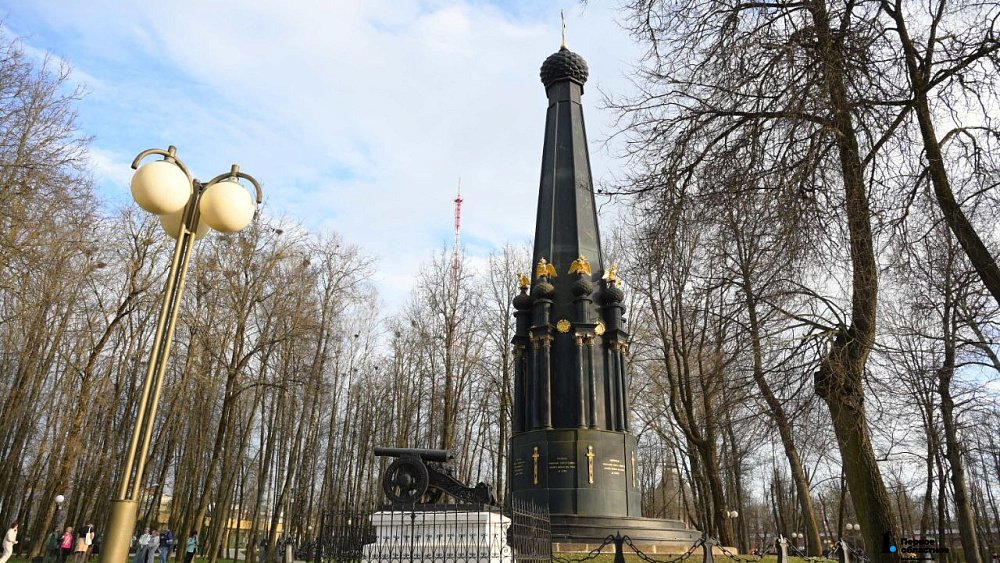Челябинские журналисты посетили в Смоленске памятники Отечественной войне 1812 года