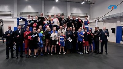 Губернатор Челябинской области вручил награды волонтерам «Народного фронта»