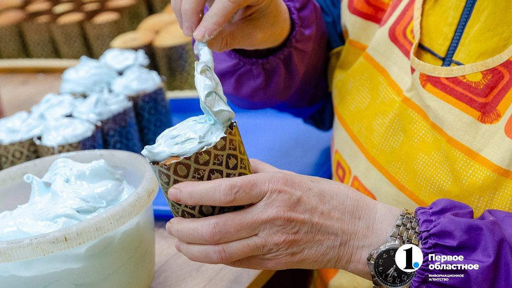 Три тысячи куличей отправит в больницы и детдома челябинский храм Иоанна Воина
