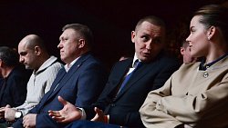 Боксер Сергей Ковалев победой нокаутом завершил свою профессиональную карьеру