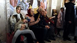 Православные южноуральцы встретили Воскресение Христово ночным бдением