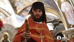 Православные южноуральцы встретили Воскресение Христово ночным бдением