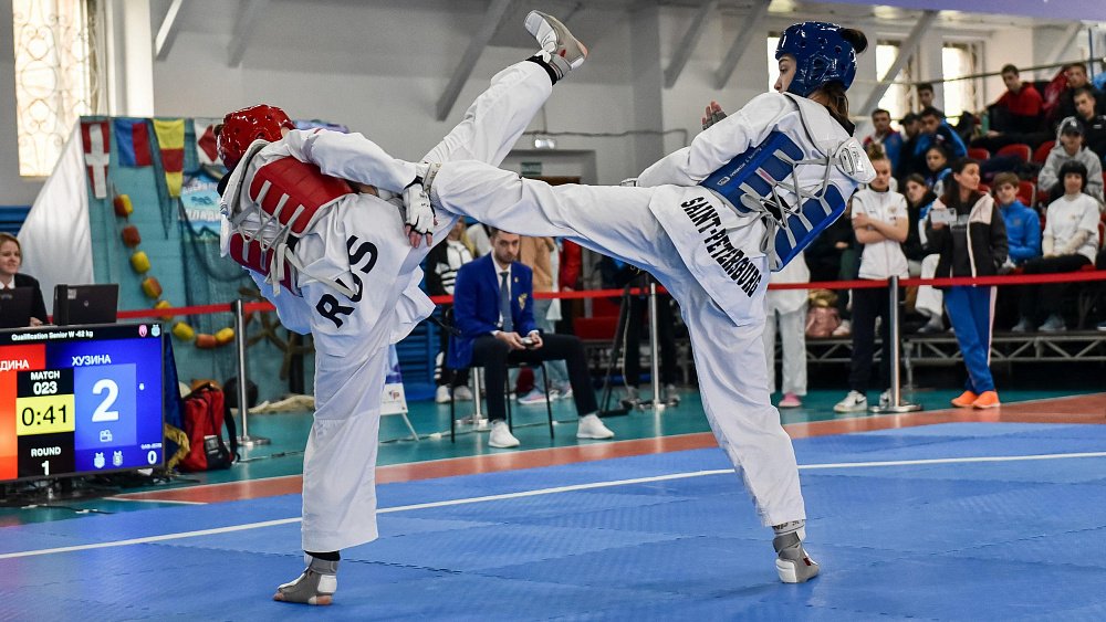 Челябинские тхэквондисты завоевали четыре медали на чемпионате России