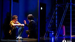 В Челябинске показали трагикомедию о слепом музыканте, мечтающем о любви